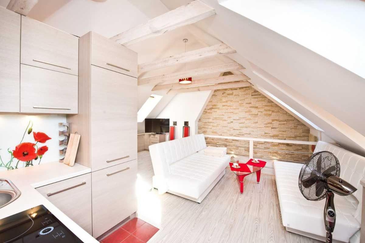 Dwupoziomowy Stylowy Apartament Przy Centrum Gdyni, Niedaleko Morza Gdynia Exterior foto